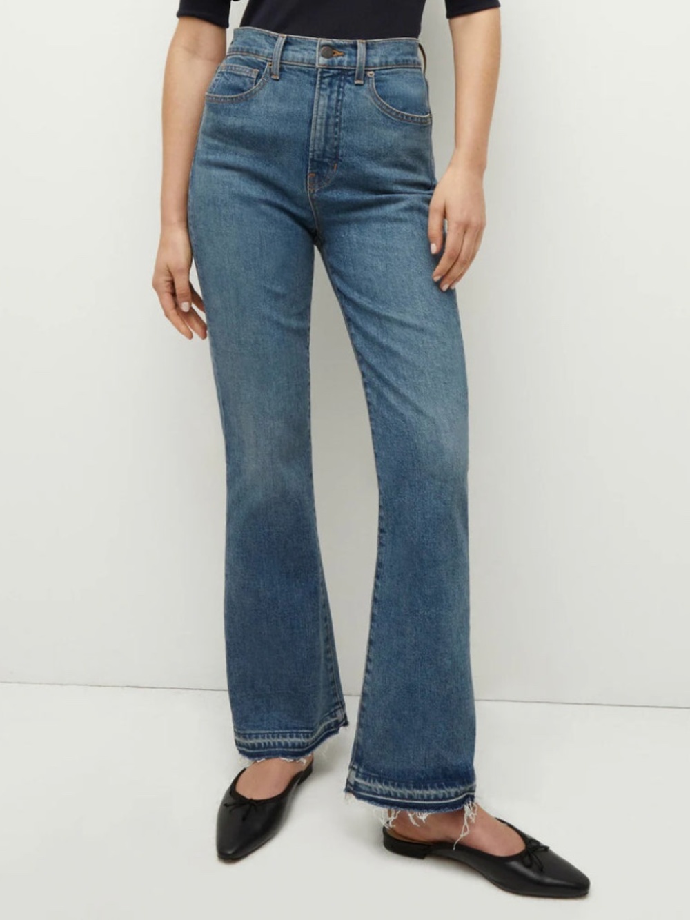 NWT Veronica Beard Ankle Flare Carson Jeans – Size 30